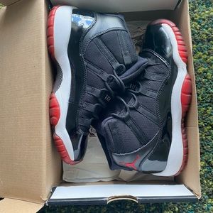 Air jordan Bred 11